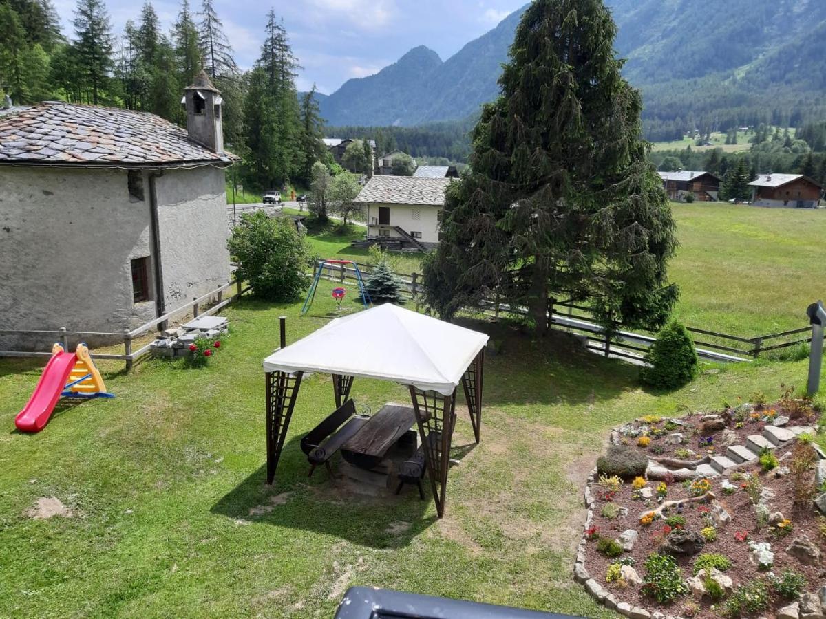 La Rondine - Appartamento Panoramico 6 Posti Letto In Villetta Champoluc Exterior foto