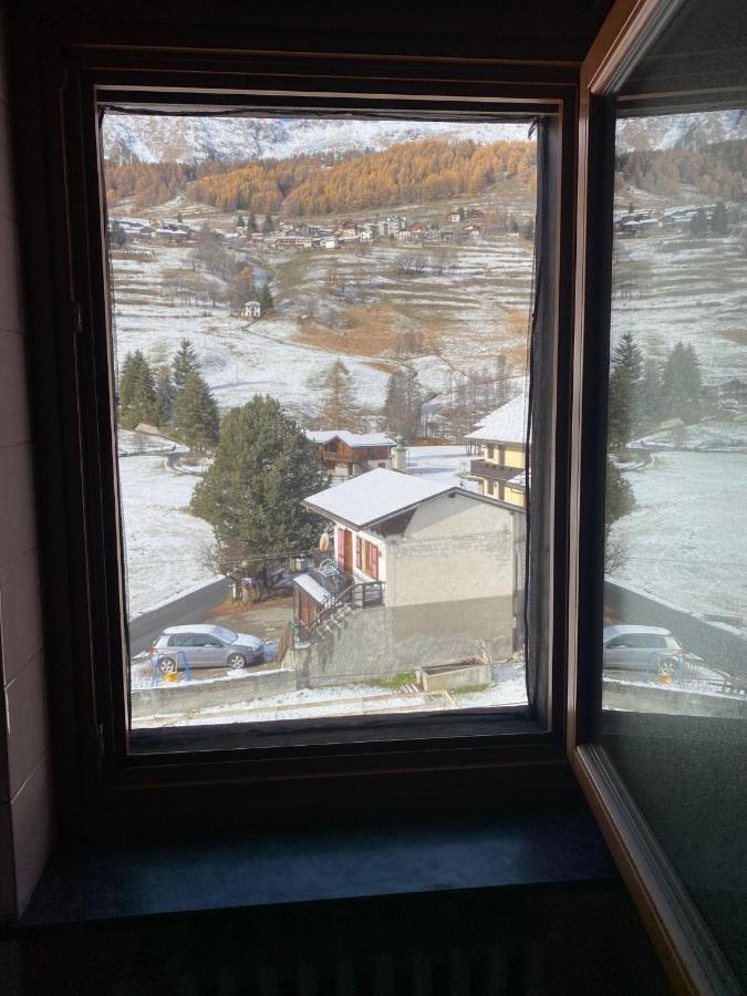 La Rondine - Appartamento Panoramico 6 Posti Letto In Villetta Champoluc Exterior foto