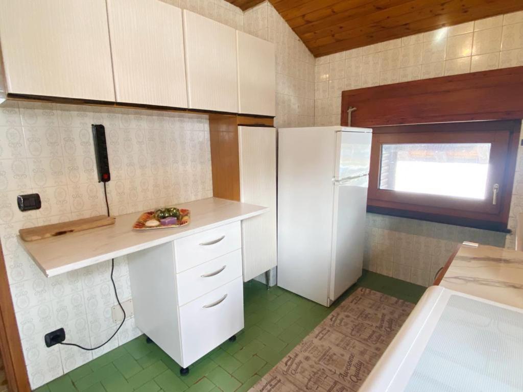 La Rondine - Appartamento Panoramico 6 Posti Letto In Villetta Champoluc Exterior foto