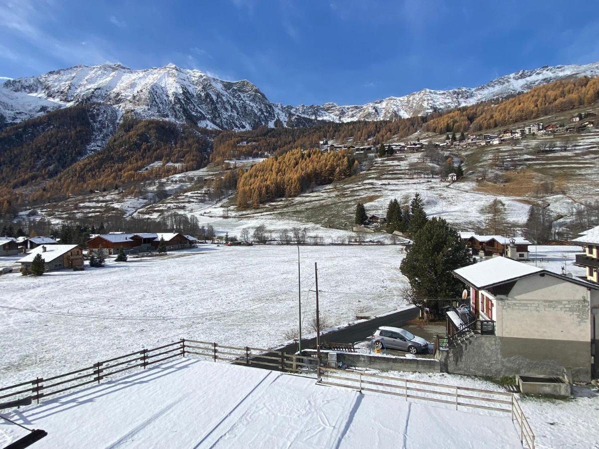 La Rondine - Appartamento Panoramico 6 Posti Letto In Villetta Champoluc Exterior foto