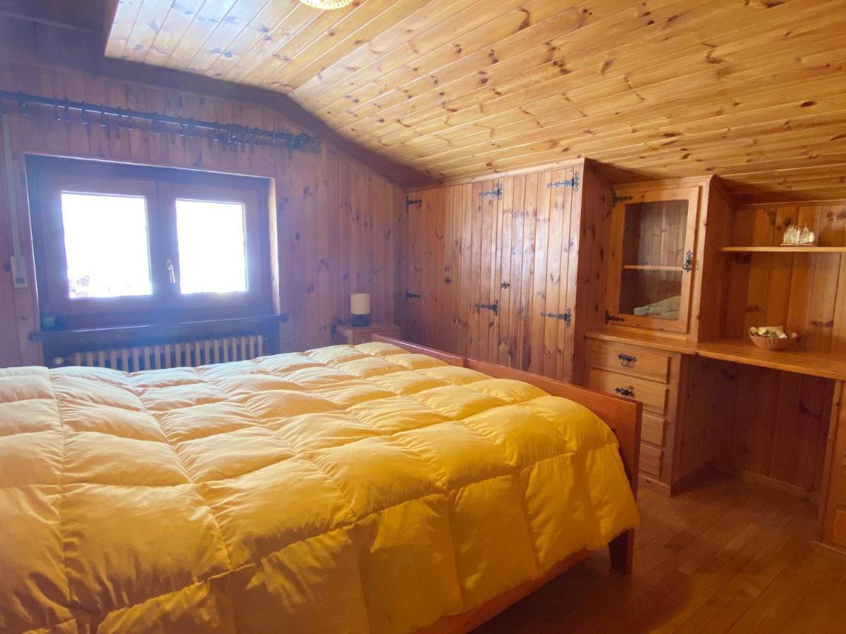 La Rondine - Appartamento Panoramico 6 Posti Letto In Villetta Champoluc Exterior foto